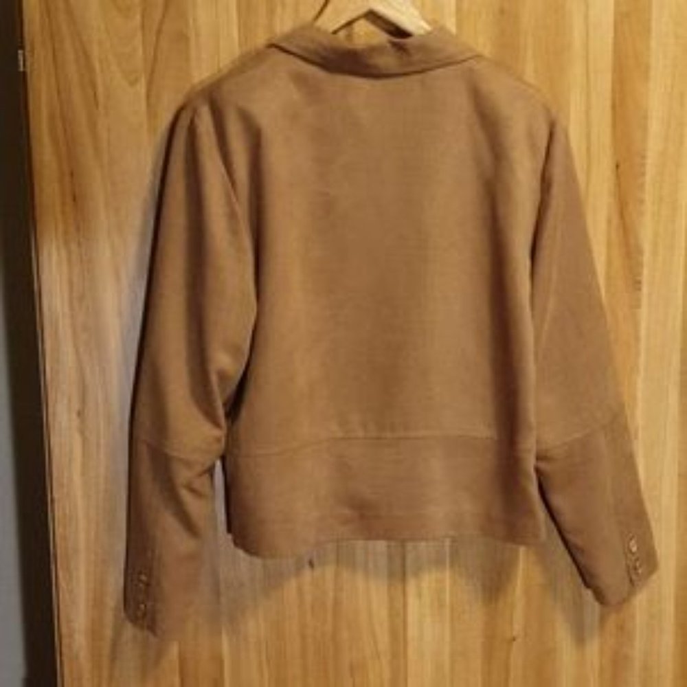 Subtle Patterned Suit [Tb] - image 4